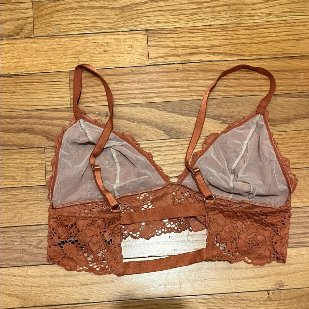 Medium Victoria’s Secret Orange Lace Bralette
